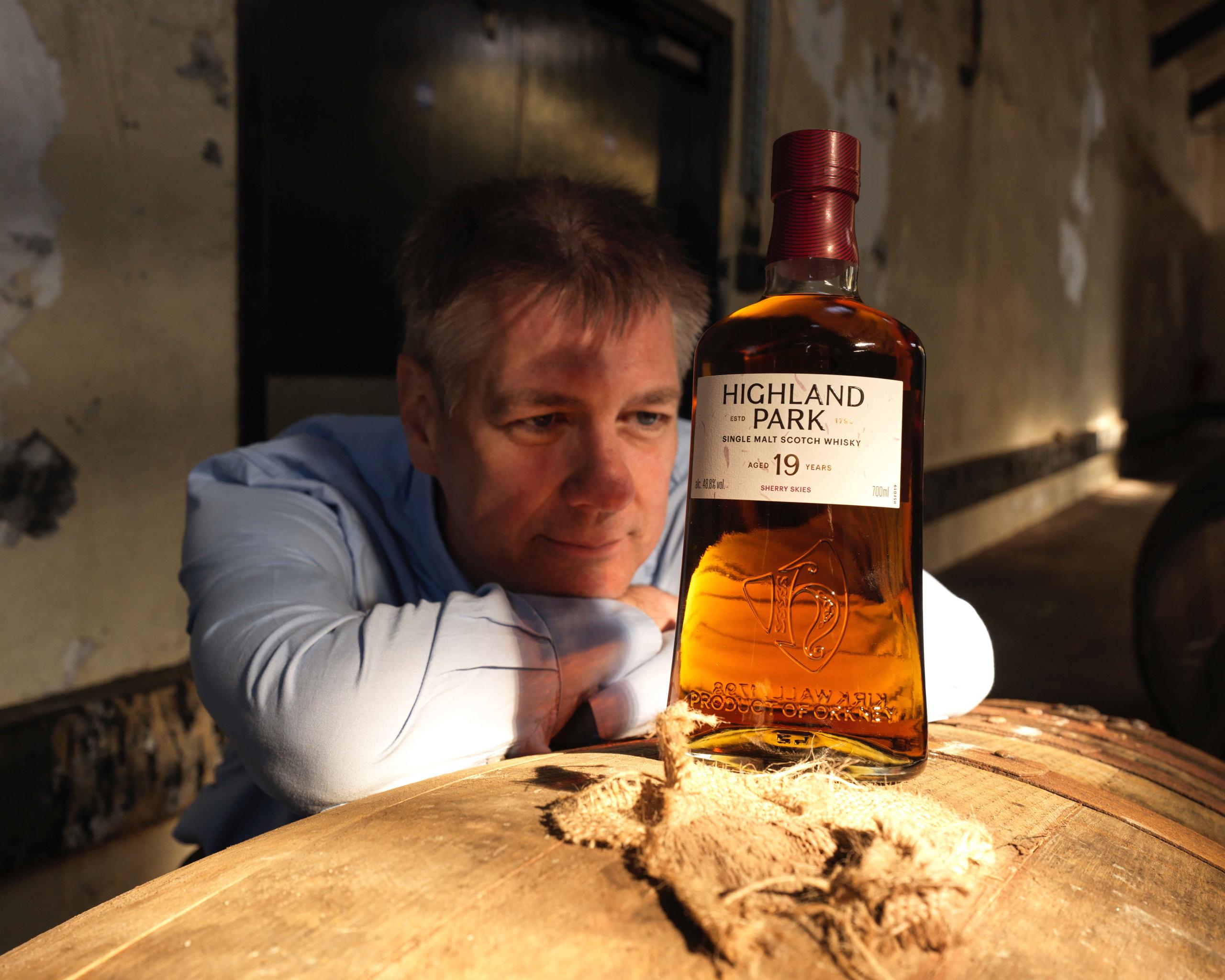 Gordon Motion looking at Sherry Skies whisky